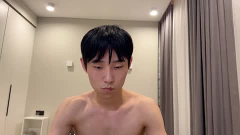 Snapshot of brian_stars chatting on February 2025 05:40:01 PM Brian boy online show from February 2025 05:40:01 PM