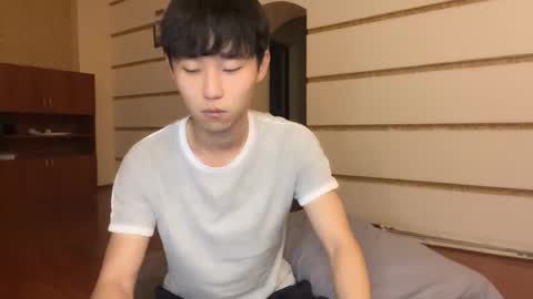 Snapshot of brian_stars chatting on October 2025 12:50:02 PM Brian boy online show from October 2025 12:50:02 PM