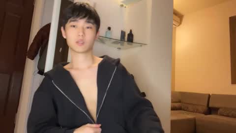 Snapshot of brian_stars chatting on November 2025 03:13:02 PM Brian boy online show from November 2025 03:13:02 PM