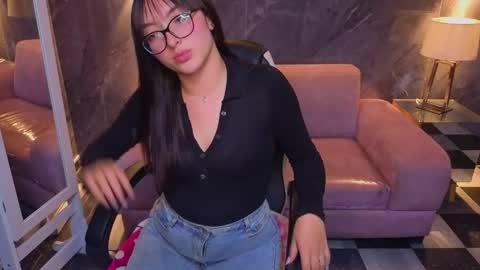 Bria online show from April 2026 08:09:02 PM