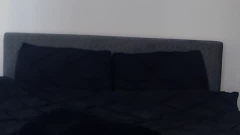 briannabk online show from October 2025 12:15:01 PM