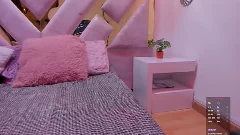 Brianna  online show from October 2025 11:44:01 AM