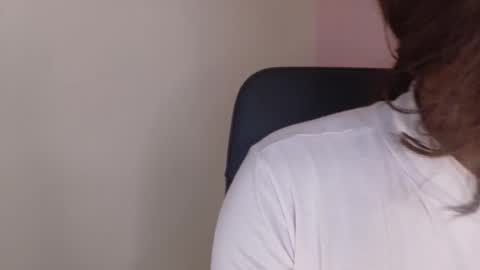 brianna online show from November 2025 07:57:01 PM