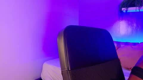 brianna online show from December 2025 12:00:02 PM