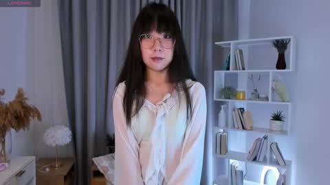 Snapshot of bridgetbottrell chatting on December 2025 01:14:01 AM Hanna online show from December 2025 01:14:01 AM