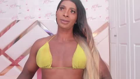 Snapshot of briggittebony chatting on March 2025 06:43:01 AM BIRGGITTEBONY online show from March 2025 06:43:01 AM