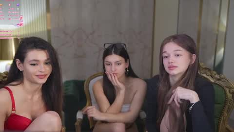 Diamonds Girls online show from March 2025 01:45:01 PM