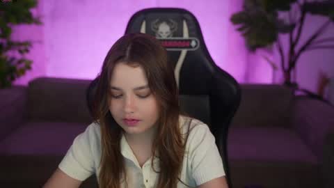 Snapshot of bright_diamonds_054 chatting on June 2026 10:38:02 PM Diamonds Girls online show from June 2026 10:38:02 PM