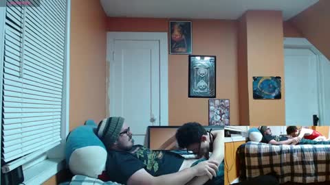 Snapshot of bright_pink_strawberry chatting on December 2024 01:14:01 AM Strawberry online show from December 2024 01:14:01 AM