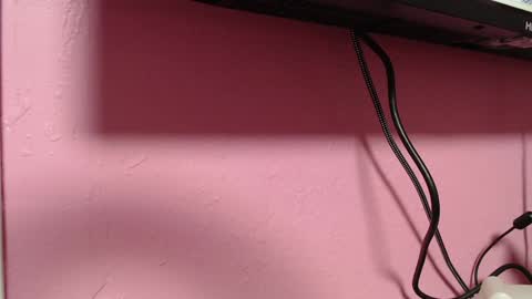 Snapshot of bright_pink_strawberry chatting on January 2025 04:51:02 AM Strawberry online show from January 2025 04:51:02 AM