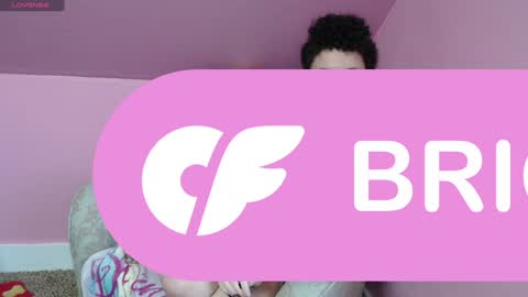 Snapshot of bright_pink_strawberry chatting on January 2025 05:55:02 PM Strawberry online show from January 2025 05:55:02 PM