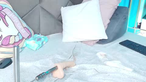  Brigiitte  online show from February 2025 04:05:01 PM