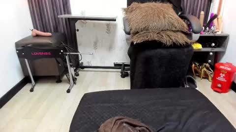 Snapshot of brigittemiller chatting on March 2025 04:17:01 PM BRIGITTE online show from March 2025 04:17:01 PM