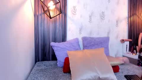 Snapshot of brigittemiller chatting on October 2025 05:57:02 PM BRIGITTE online show from October 2025 05:57:02 PM