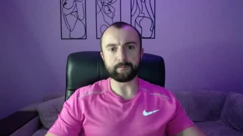 brindlefly69 online show from November 2025 07:08:02 PM