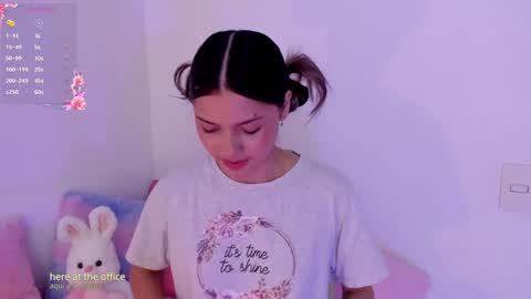 Snapshot of brisa_blue chatting on April 2026 08:37:01 PM Brisa online show from April 2026 08:37:01 PM