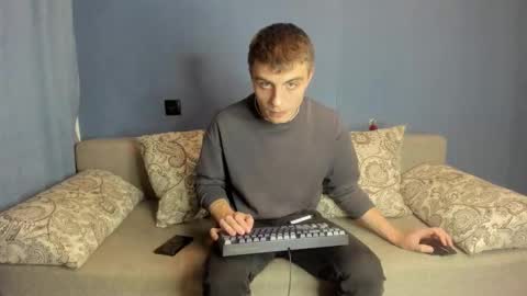 Snapshot of bristlebback chatting on October 2025 04:30:02 PM bristlebback online show from October 2025 04:30:02 PM