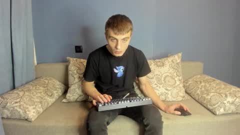 Snapshot of bristlebback chatting on October 2025 04:40:01 PM bristlebback online show from October 2025 04:40:01 PM