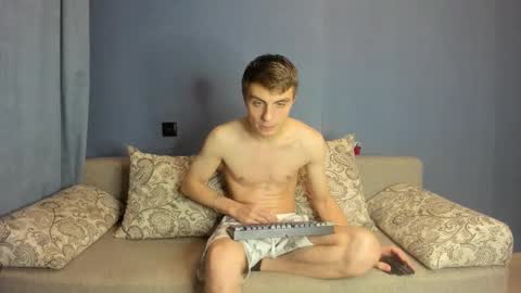 Snapshot of bristlebback chatting on November 2025 04:51:02 PM bristlebback online show from November 2025 04:51:02 PM