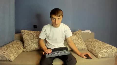 Snapshot of bristlebback chatting on December 2025 05:32:01 PM bristlebback online show from December 2025 05:32:01 PM