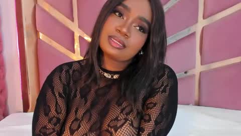 Snapshot of britanymooree chatting on April 2026 08:01:02 PM Britany online show from April 2026 08:01:02 PM