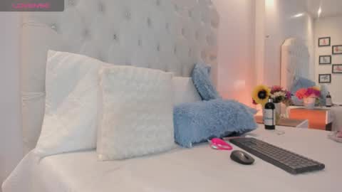 Brithany Rousee online show from November 2025 03:11:01 PM