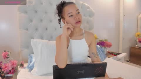 Brithany Rousee online show from November 2025 02:24:02 PM