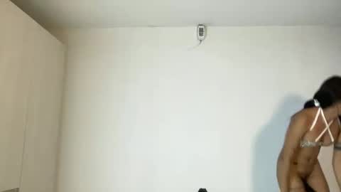 Snapshot of brithneysquirt chatting on February 2025 01:00:02 AM brithneysquirt online show from February 2025 01:00:02 AM