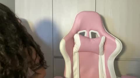 Snapshot of brithneysquirt chatting on February 2025 12:43:01 AM brithneysquirt online show from February 2025 12:43:01 AM