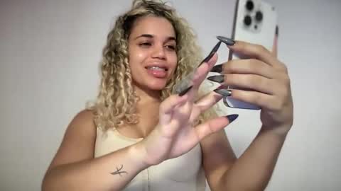 Snapshot of brithneysquirt chatting on December 2025 06:32:01 AM brithneysquirt online show from December 2025 06:32:01 AM