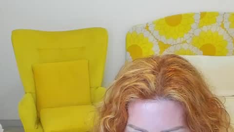 Snapshot of britishmilfpenelope chatting on April 2026 07:19:01 PM Penelope online show from April 2026 07:19:01 PM