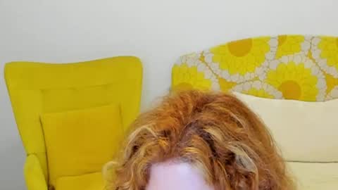 Snapshot of britishmilfpenelope chatting on June 2026 01:33:01 PM Penelope online show from June 2026 01:33:01 PM