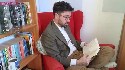 Snapshot of britishpoet69 chatting on November 2025 11:10:03 AM British Poet online show from November 2025 11:10:03 AM