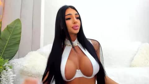 britney_charm online show from February 2026 08:01:02 AM