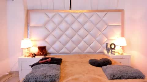 Brittany  online show from November 2025 03:26:02 AM