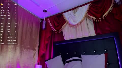   online show from December 2025 04:52:01 AM