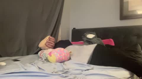 BrittanyBella  Oscar online show from December 2024 07:42:02 PM