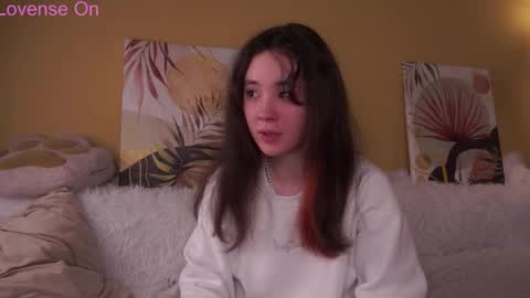 Snapshot of britthe chatting on June 2026 03:06:01 PM Lina online show from June 2026 03:06:01 PM