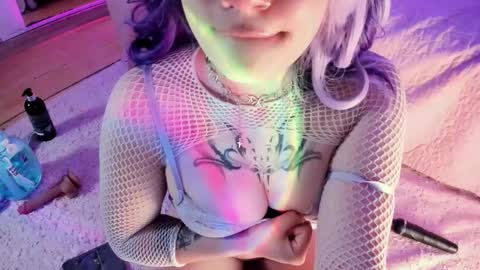 Snapshot of broklin_white23 chatting on March 2026 02:11:02 PM online show from March 2026 02:11:02 PM