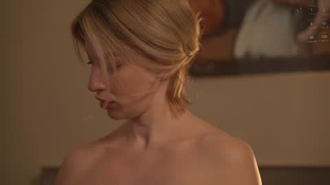 Snapshot of bronnica chatting on January 2025 03:51:01 PM Anna online show from January 2025 03:51:01 PM