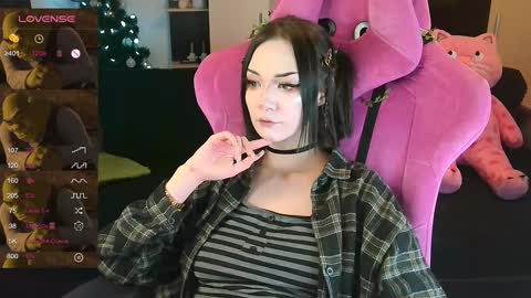 Snapshot of broodmommyy3 chatting on January 2025 02:43:01 AM Martha online show from January 2025 02:43:01 AM