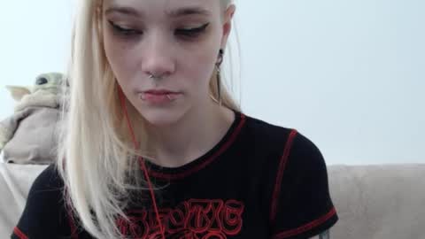 brookewylde_20 online show from March 2026 11:12:01 AM