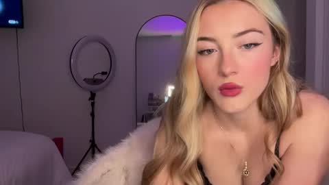 brookyxo online show from December 2024 04:16:02 AM
