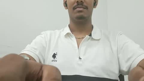 brownguy2505 online show from June 2026 09:59:01 AM