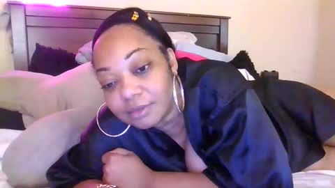 brownroundrenee online show from November 2025 10:28:02 AM