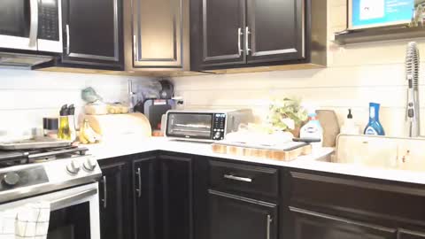 Snapshot of bruce5159 chatting on September 2025 12:11:01 AM Bruce online show from September 2025 12:11:01 AM