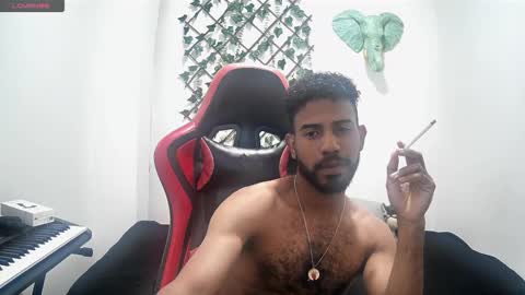 bruce_1111 online show from November 2025 09:27:01 PM