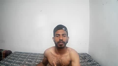 bruce_1111 online show from January 2026 06:02:02 PM