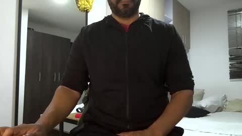 Snapshot of bruce_bigg chatting on December 2024 01:14:01 AM Bruce online show from December 2024 01:14:01 AM