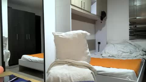 Snapshot of bruce_bigg chatting on January 2025 06:03:01 AM Bruce online show from January 2025 06:03:01 AM